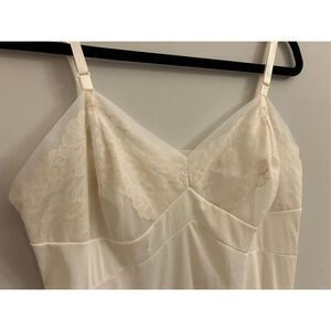 Vintage Vanity Fair Lace Inlay Nightgown Chemise Slip dress Sz 40 / L